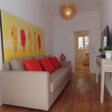 Апартаменты Bairrosweethome