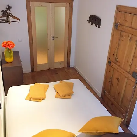 百罗甜蜜之家公寓 *