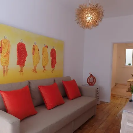 百罗甜蜜之家公寓